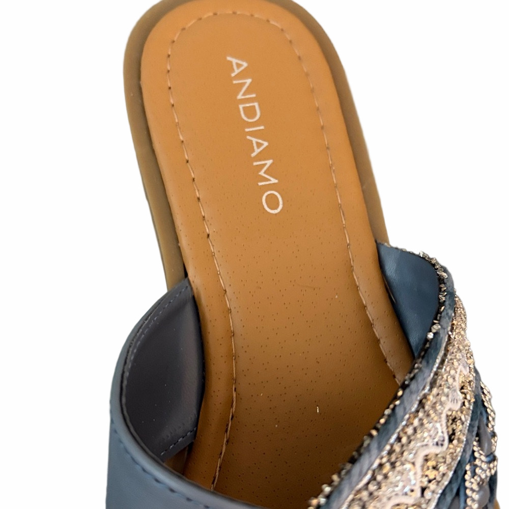 New no tags Andiamo Flat silver and blue 8W sandal. - Picture 2 of 3